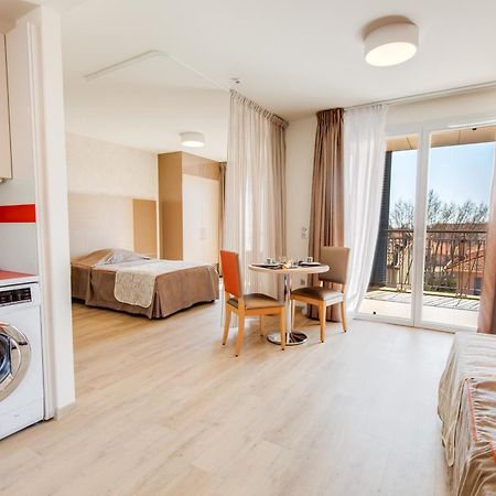 Zenao Frejus Lejlighedshotel Eksteriør billede