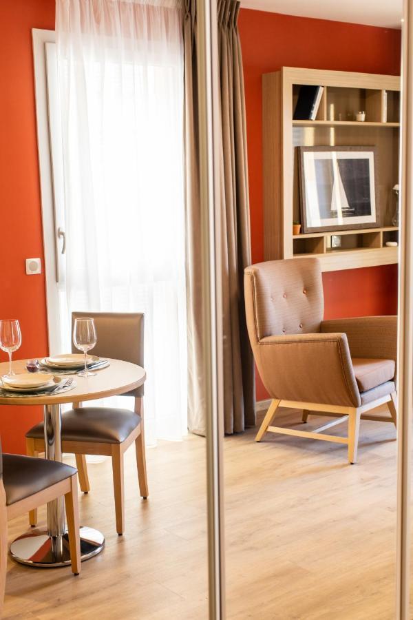 Zenao Frejus Lejlighedshotel Eksteriør billede