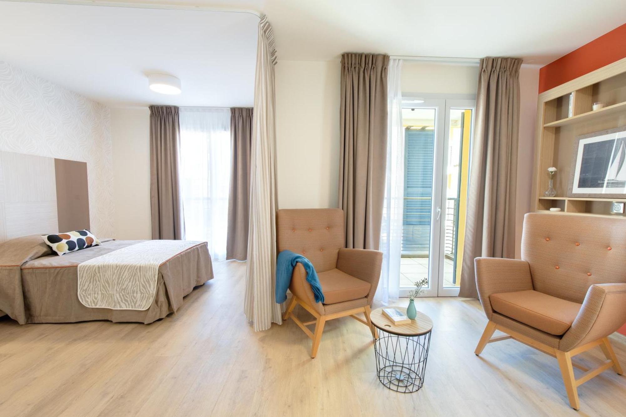 Zenao Frejus Lejlighedshotel Eksteriør billede